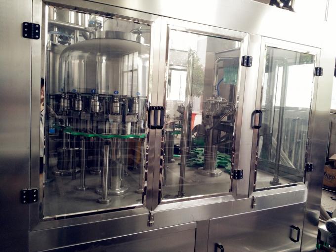 machines de paquet de jus de fruit de contrôle de la machine de remplissage de bouteilles de l'ANIMAL FAMILIER 3000kg 6000bph PCl 1