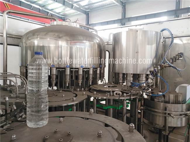 Machine de remplissage de bouteilles de l'eau de contrôle de PLC HMI pour la taille de la bouteille 250-2000ml 2