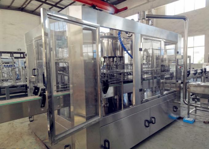 Le PLC commandent la machine de remplissage de jus de fruit pour le blanc argenté de l'usine SUS304 de boisson 2
