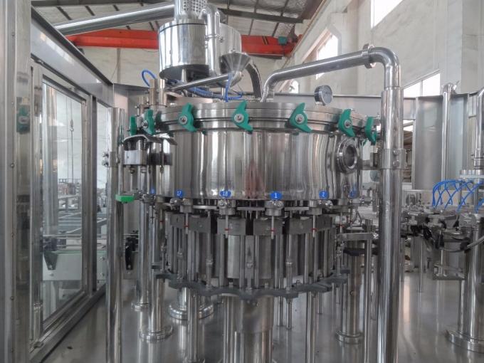 Machine de remplissage en plastique de fabricant de l'eau de seltz d'acier inoxydable de bouteille d'ANIMAL FAMILIER de HDPE
