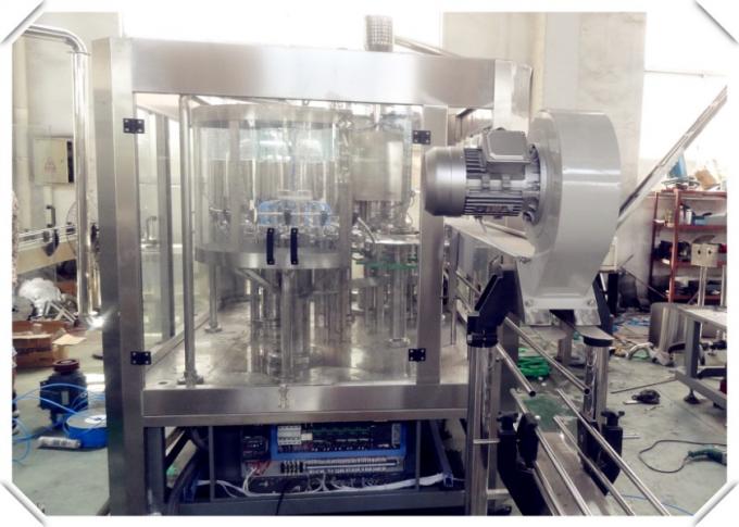 Machine de remplissage carbonatée de machine/bière de remplissage de boisson 4000p/H - capacité 6000p/H 0
