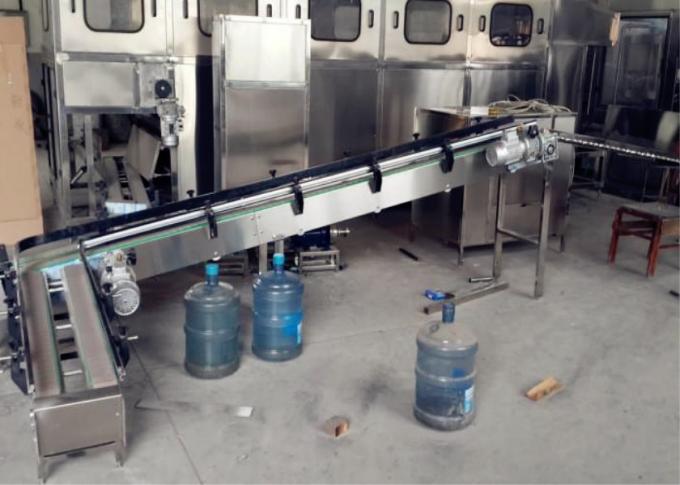 Machine de remplissage de l'eau minérale d'équipement de remplissage de bouteilles de 5 gallons avec la basse consommation 0