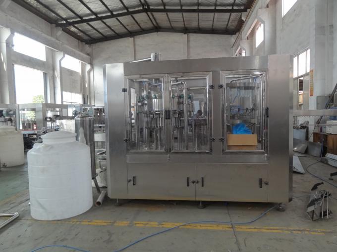 Machine de remplissage carbonatée automatique de boissons avec le bon service, machine de remplissage de soude 0