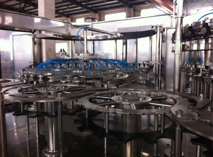 La chaîne de production de kola/eau de seltz automatiques/a carbonaté la chaîne de production de boissons 2