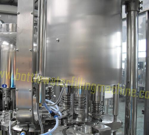 usine de mise en bouteilles de l'eau de 3000bph Monoblock, machine de remplissage de l'eau minérale 2