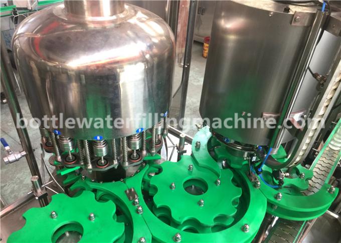 Machine de remplissage de l'eau de saveur de bouteille en verre, 3 dans 1 chaîne de production de jus 0