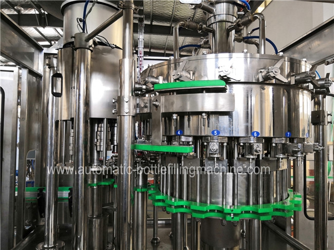 Fabrication carbonatée en plastique de boissons d'énergie de machine de remplissage de bouteilles de petit ANIMAL FAMILIER 1