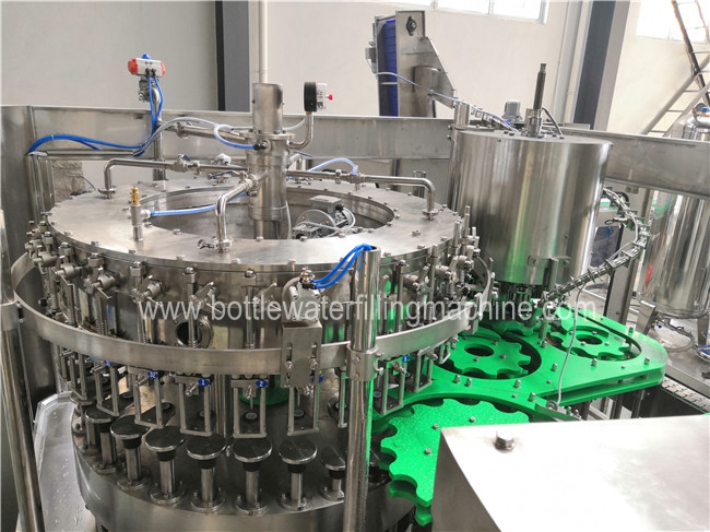 Ligne de étiquetage remplissante assaisonnée de lavage des bouteilles en verre d'eau de machine de carbonation 1