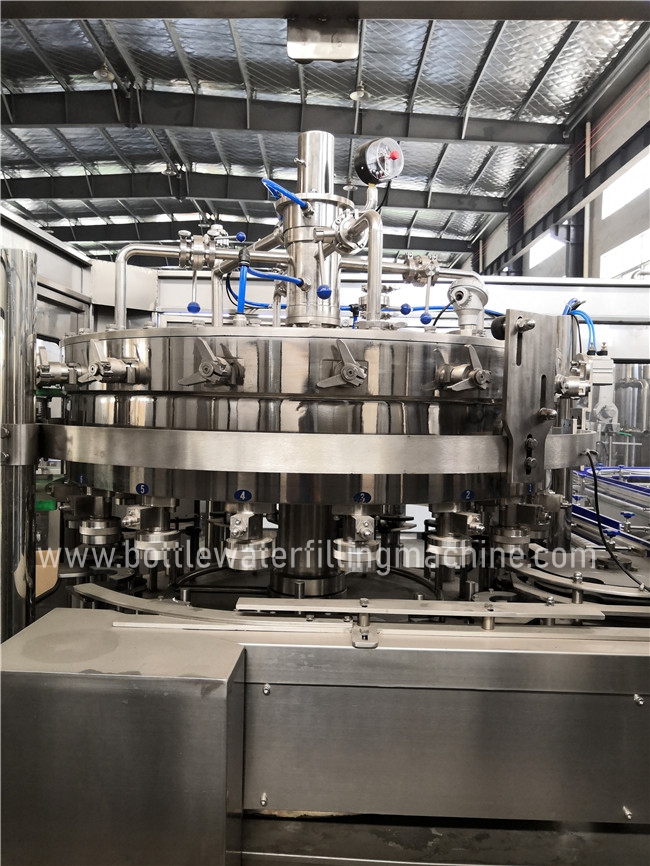 2 dans 1 machine de remplissage carbonatée molle des boissons SUS304 avec le scelleur 1