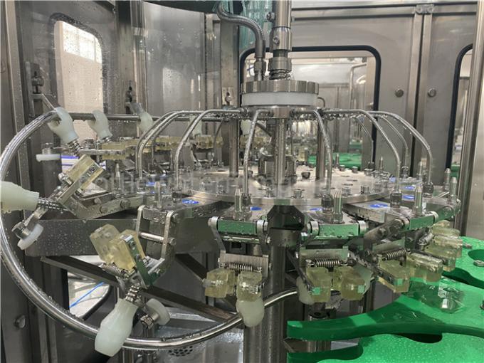 4.88kw 350ml tourelle de rinçage Rotative de Juice Filling Machine de bouteille en verre de 25 degrés 0