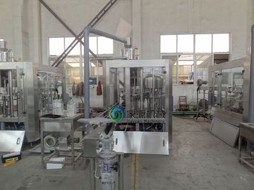 Chine machine de remplissage de bouteilles de l'eau de 500 ml fournisseur