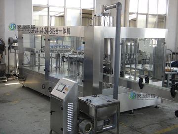 Chine 24 chefs ont carbonaté la machine de remplissage de boisson non alcoolisée fournisseur