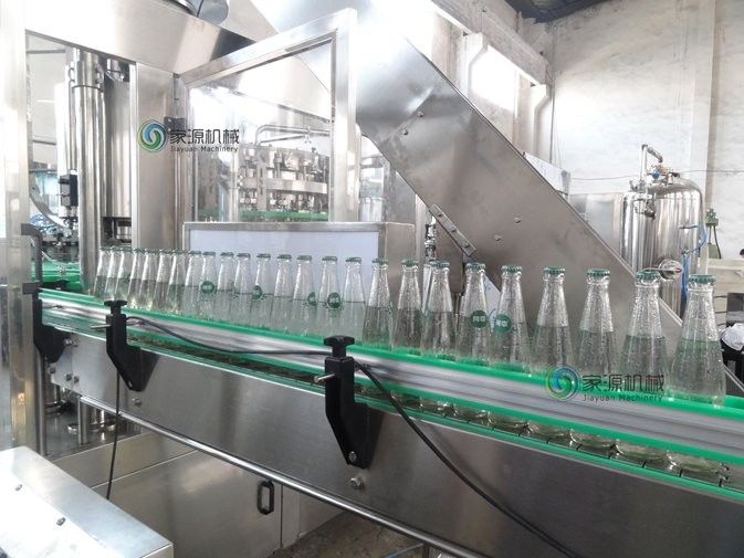 Machine de remplissage de bouteilles en verre automatique de boissons carbonatées 8000BPH avec le chapeau de couronne 5