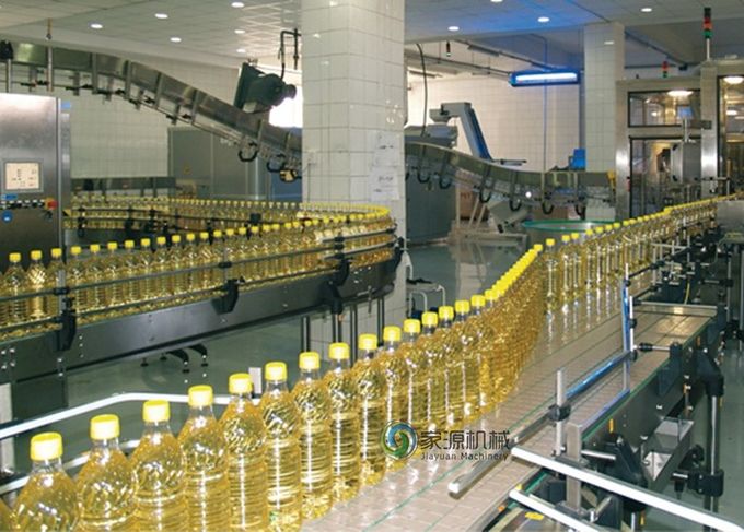 Machine de remplissage d'huile de table de 16000 BPH 380V/50HZ pour la bouteille de l'ANIMAL FAMILIER 0.2-2L 3