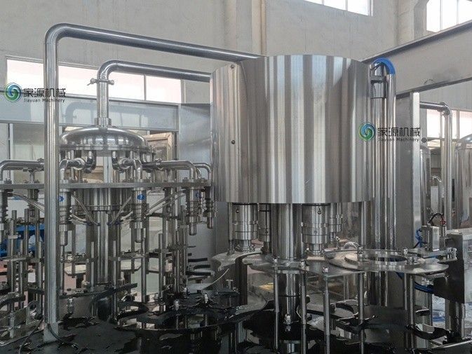 Machine de remplissage de bouteilles de l'eau CGF24-24-8 8000b/h - 10000b/h 2