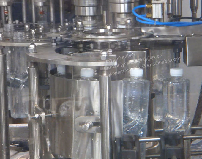 Machine de remplissage de bouteilles complètement automatique de l'eau minérale avec la certification de la CE 3