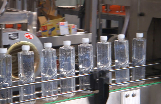 Machine de remplissage de bouteilles complètement automatique de l'eau minérale avec la certification de la CE 4