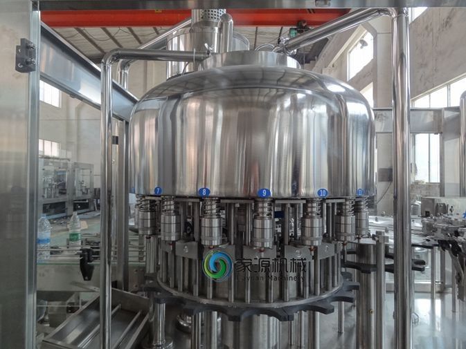 Machine de remplissage de bouteilles de l'eau, chaîne de production de l'eau minérale, usine de mise en bouteilles 2