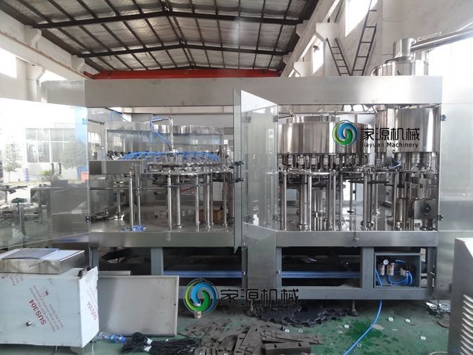 Ligne automatique de production à la machine de remplissage de bouteilles de l'eau 2750*2180*2200 0